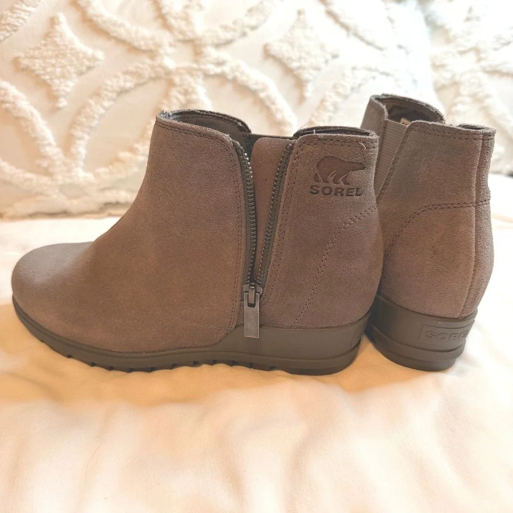 Sorel Evie Zip Ankle Boots Womens 8 Grey Excellent Suede Wedge LL4726-052